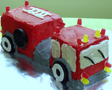 Fire Truck Birthday Cake on Firetruck Birthday Party   Fire Truck Party Supplies