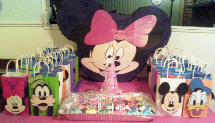 Minnie Mouse Party Favors